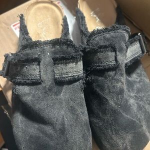 Very G clogs